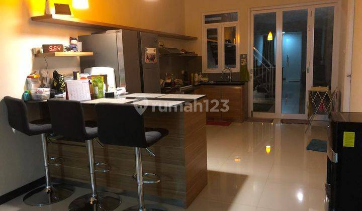 Dijual Rumah Modern Semi Furnished Di Taman Kopo Indah V SHM - Sertifikat Hak Milik 1