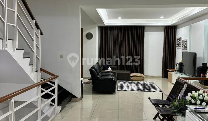 Semi-Furnished House Istana Regency Pasteur