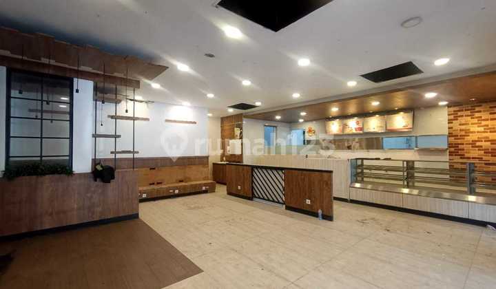 Ruang-usaha Mainroad Dago Parkir Luas