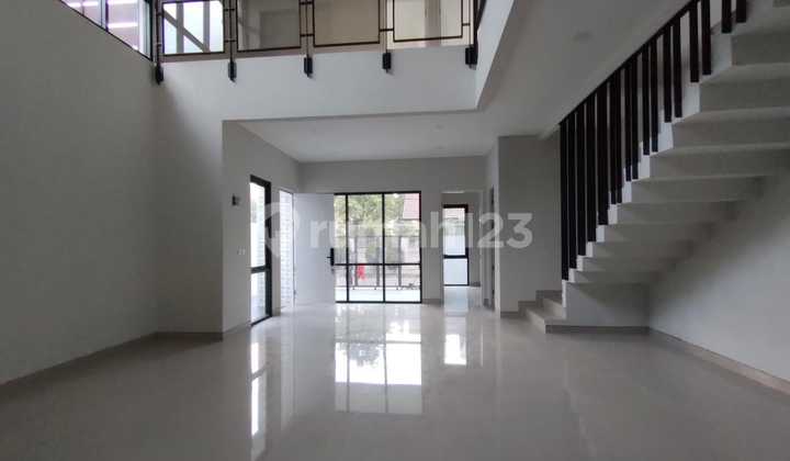 Rumah Baru Modern Tipe Hook Di Taman Holis Indah 