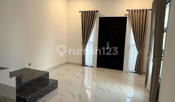 Rumah Baru Cantik Modern Setiabudi Regency 2