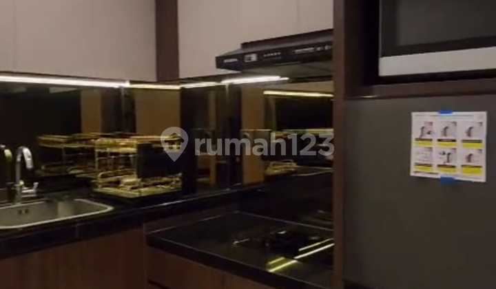 2 Bedroom Mewah Luas Tipe Hook Landmark Residence 2