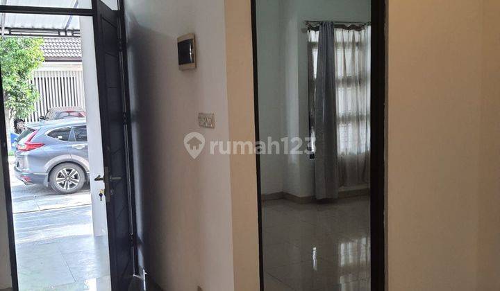 Rumah Nyaman Semi Furnish Di Batununggal Indah 1