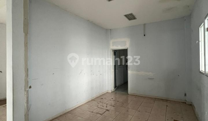 Gedung Kantor Mainroad Soekarno Hatta Dekat Mekarwangi 2