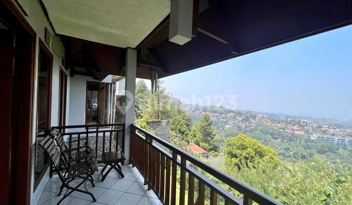 Rumah Cantik View Kota Bandung Cluster Dago Pakar