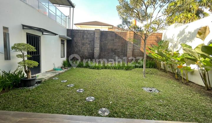 Rumah Minimalis Asri di Kota Baru Parahyangan 2