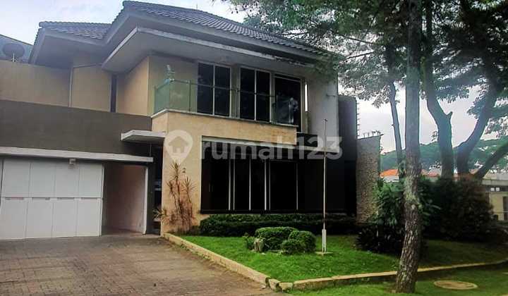 Rumah Mewah Furnish Hadap Selatan Kota Baru Parahyangan