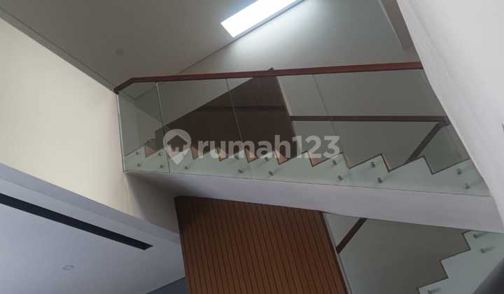 Rumah Lux Furnish Cluster Exclusive Komplek Pondok Hijau Setiabudi