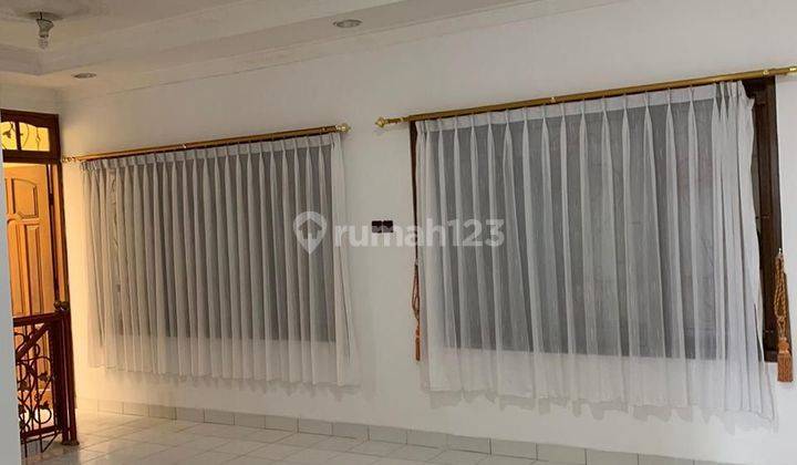 Rumah Murah Cantik Terawat Di Komplek Perumahan Sariwangi 2