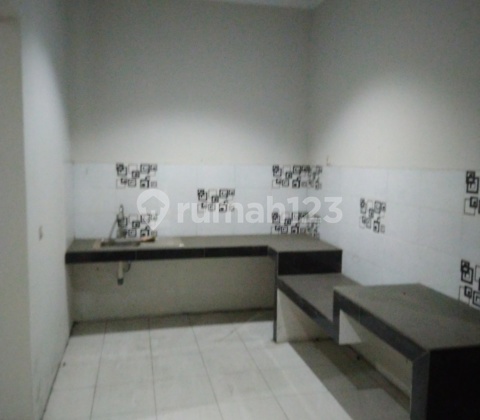 Minimalist House in the City Center, Karapitan Wing, Cluster Location 2
