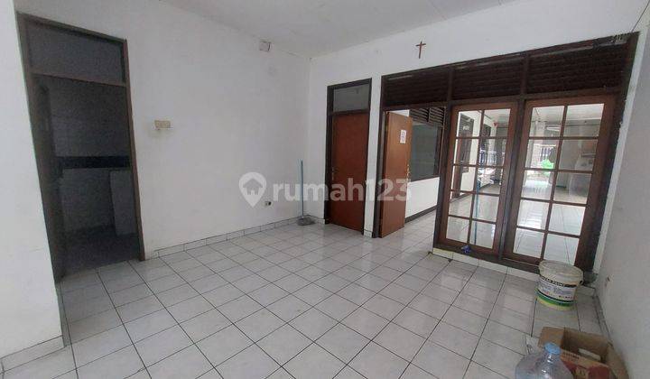 Rumah Nyaman Tengah Kota Di Kurdi Moch Toha 2