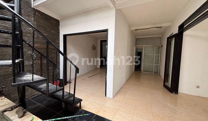 Rumah Strategis untuk Usaha Jalan Banteng Sayap Pelajar Pejuang 2