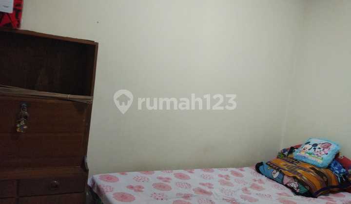 Strategic Boarding House in Central City Area, Sudirman Temple