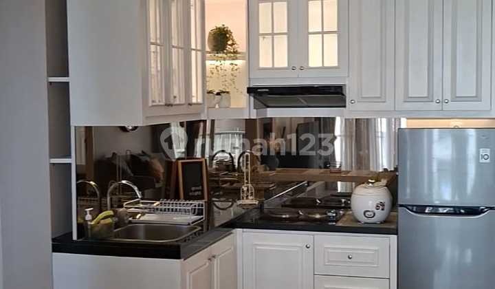 3 Bedroom Beautiful Furnished Landmark Residence Includes IPL 3 Bedroom Beautiful Furnished Landmark Residence Includes IPL