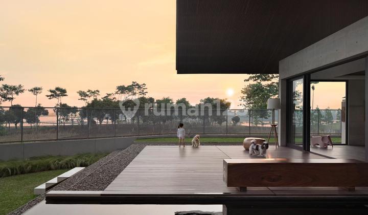 Rumah Exclusive View Danau di Kota Baru Parahyangan 2