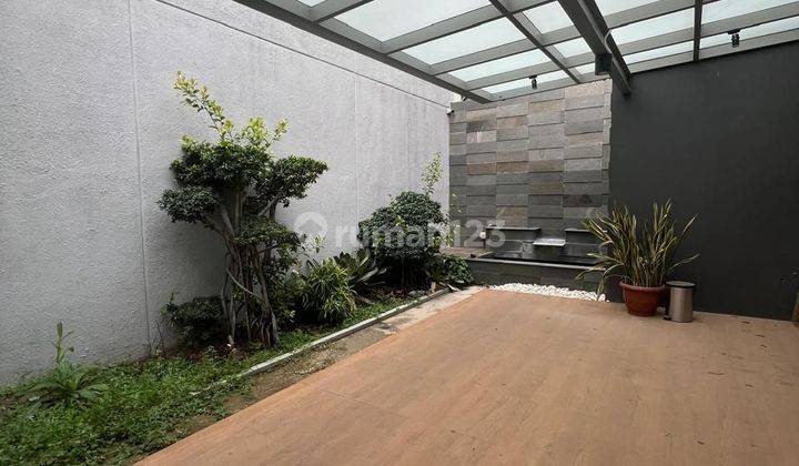 Sewa/Jual Rumah Cantik Hadap Timur Lokacitra Kota Baru Parahyangan 1