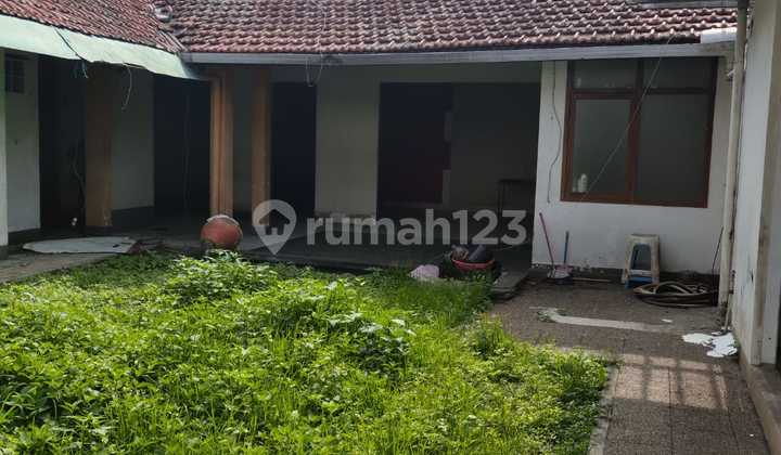 For Rent: Strategic Commercial Space on Mainroad Sukajadi, Near PVJ, Excellent Access, Very Busy Area, Suitable for All Types of Businesses.