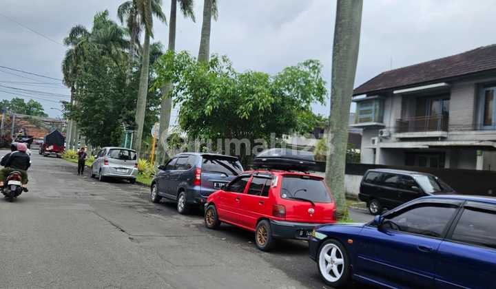 Rare Cheap Shop House Main Road Mekarwangi 2