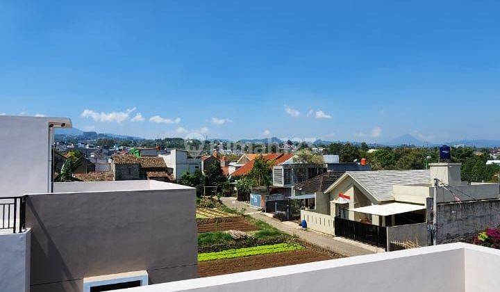 Rumah Baru Modern + Rooftop Jalan Bukit Sariwangi Sayap Setraduta 2