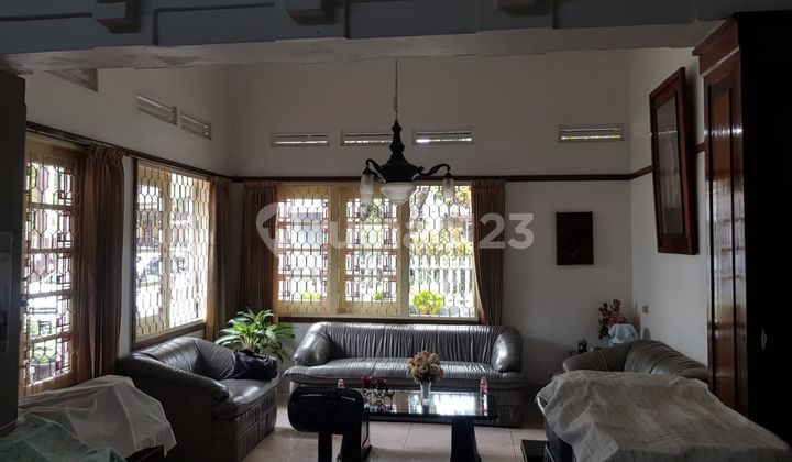 House + Good Classic Strategic Boarding Wing Riau House + Good Classic Strategic Boarding Wing Riau