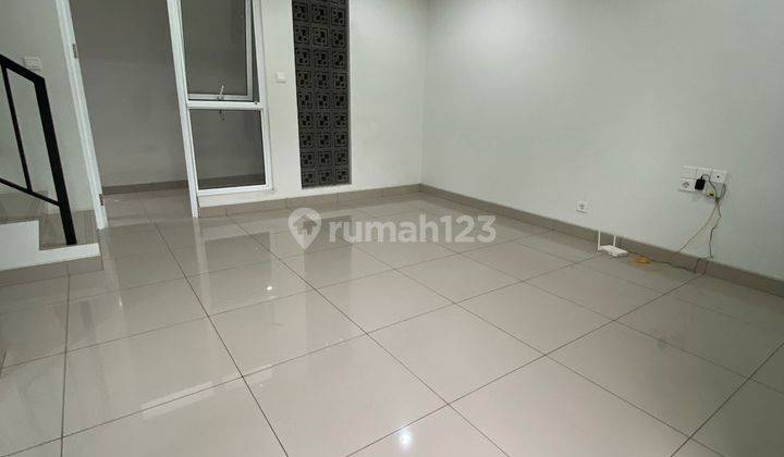 Rumah Bagus Posisi Mainroad Tipe Dayana Summarecon Bandung 1