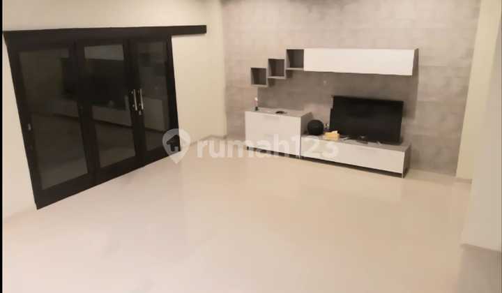 Jual Cepat Rumah Minimalis Di Singgasana Pradana Jual Cepat Rumah Minimalis Di Singgasana Pradana