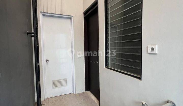 Sewa/Jual Rumah Cantik Hadap Timur Lokacitra Kota Baru Parahyangan 2