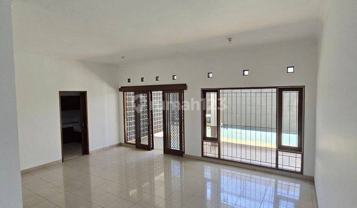 Rumah 2 Lantai Di Batununggal Shm 1