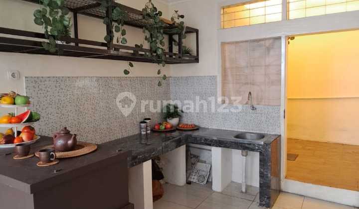 Rumah Cantik 2 Lantai Semi Furnished, Kota Bandung 2
