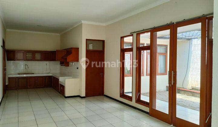 Dijual Rumah di Batununggal Indah SHM 2