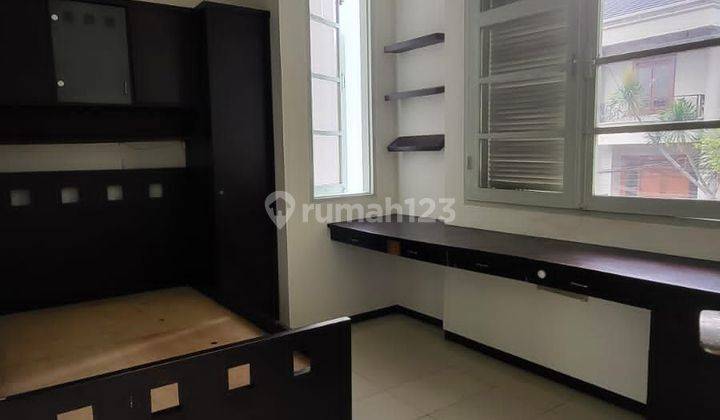 Rumah di Komplek Batununggal Indah Semi Furnished Hadap Timur 2 Lantai 2