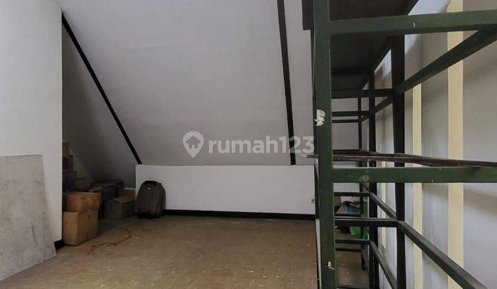 Rumah di Komplek Batununggal Indah Semi Furnished Hadap Timur 2 Lantai 2