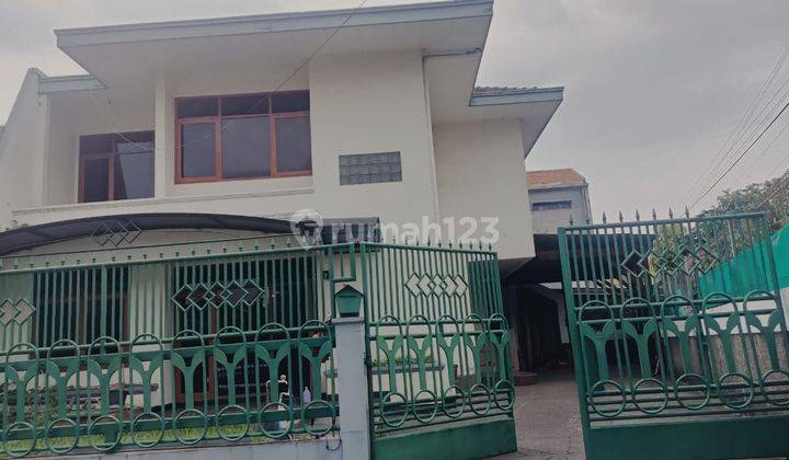 Rumah di Komplek Dadali 2 Lantai, hadap timur  1