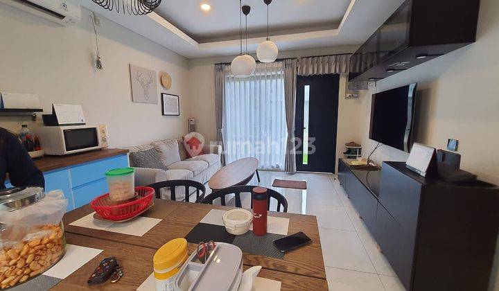 Rumah di Kota Baru Parahyangan SHM full furnished  2