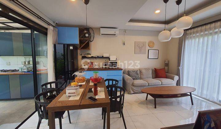 Rumah di Kota Baru Parahyangan SHM full furnished  1