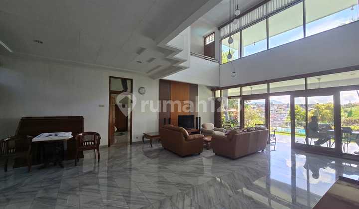 Nice 2-Storey House in Ciumbuleit, Bandung City Nice 2-Storey House in Ciumbuleit, Bandung City