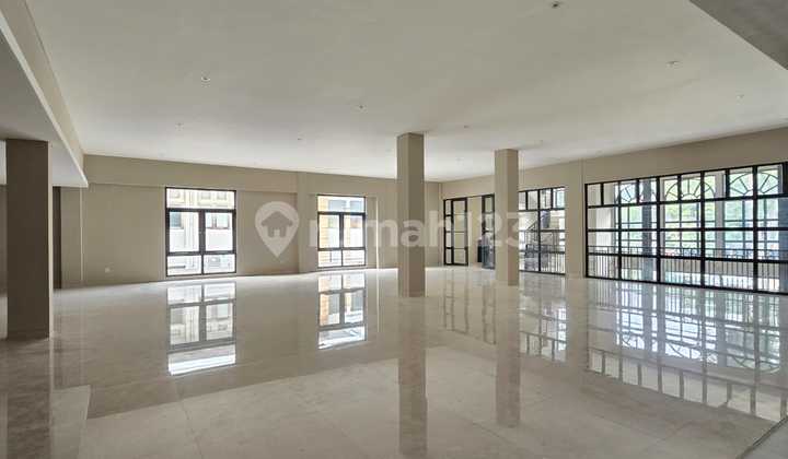 New Office Building On Mainroad Dago