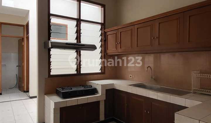 Rumah 1 Lantai Di Batununggal Indah Estate Cluster 2