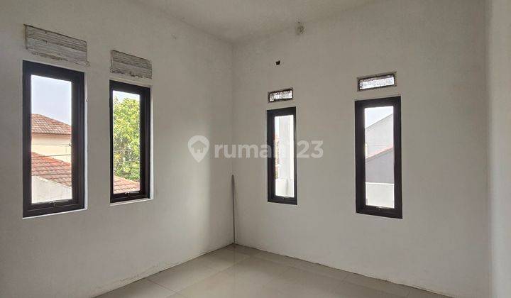 Rumah Di Kopo Permai 2lt 2