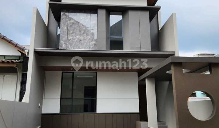 Rumah Baru 2 Lantai di Setraduta, Bandun Rumah Baru 2 Lantai di Setraduta, Bandun