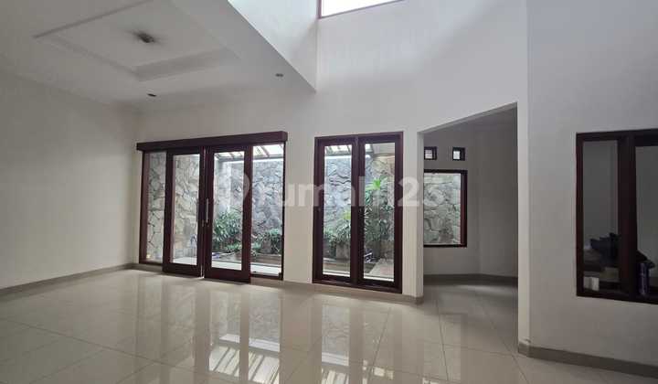 Rumah Batununggal Indah Estate 2 Lantai Shm Hadap Barat 