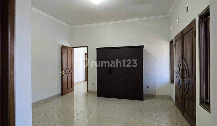 Rumah 2 Lantai Di Batununggal Shm 2