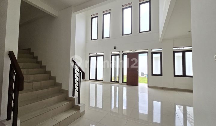 New 2-Story Minimalist House 2