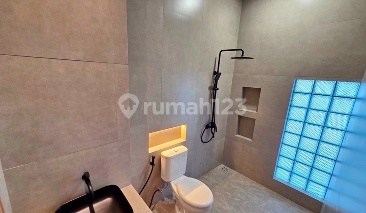 House, 2 Floors, Near International School, Flood-Free 2