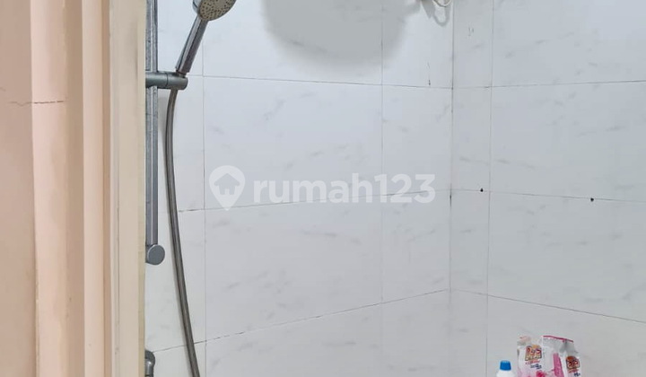 House, 2 Floors, Near Shopping Center, Ready to Occupy 2