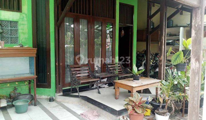 Rumah 2 Lantai Bagus di Pamulang, Tangerang Selatan 2