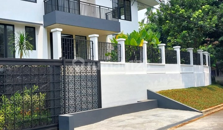 Rumah Mewah di Pondok Indah Dekat dengan Rumah Sakit