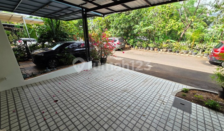 Bebas Banjir, Rumah, 2 Lantai, Dekat Sekolah Internasional