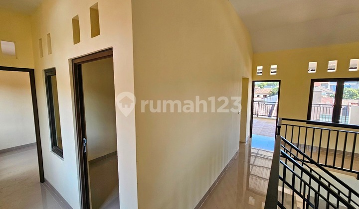 House, 3 Floors, Near Shopping Center 2