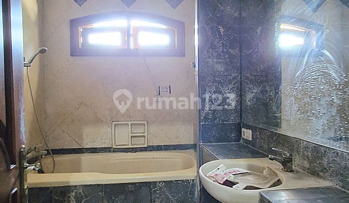 Puri Cinere Dlm Kompl Si Huni SHM Hook Tkt Strategis Bebas Banjir Sepanjang Masa LT 400 LB 300 Kt 4+1 Km 3+1 2